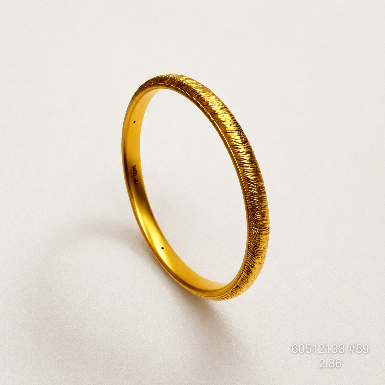 9999 純金 典雅星芒金砂手鐲 · 9999 純金金飾 · 金閃閃銀樓