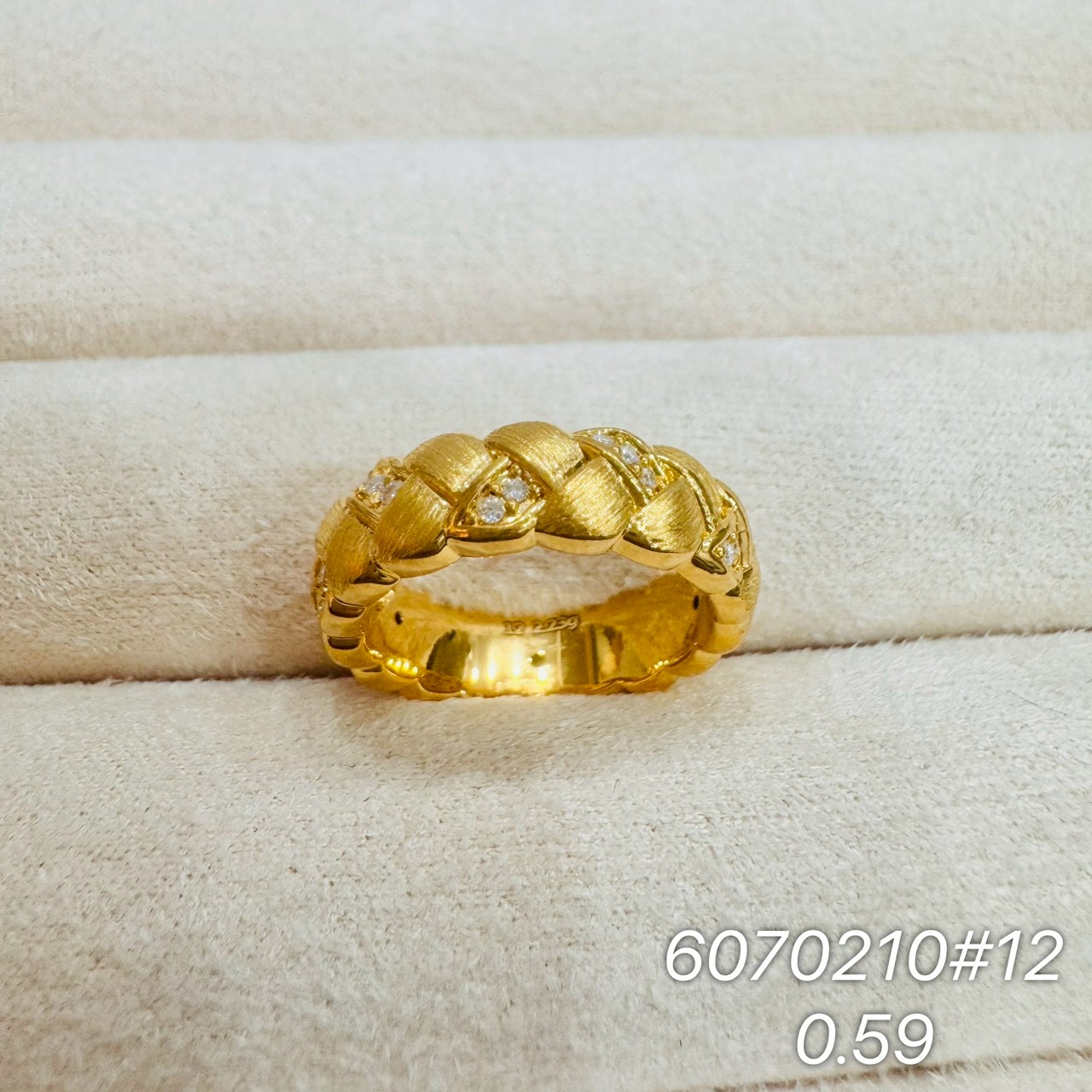 9999純金戒指 · 9999 純金戒指 · 金閃閃銀樓