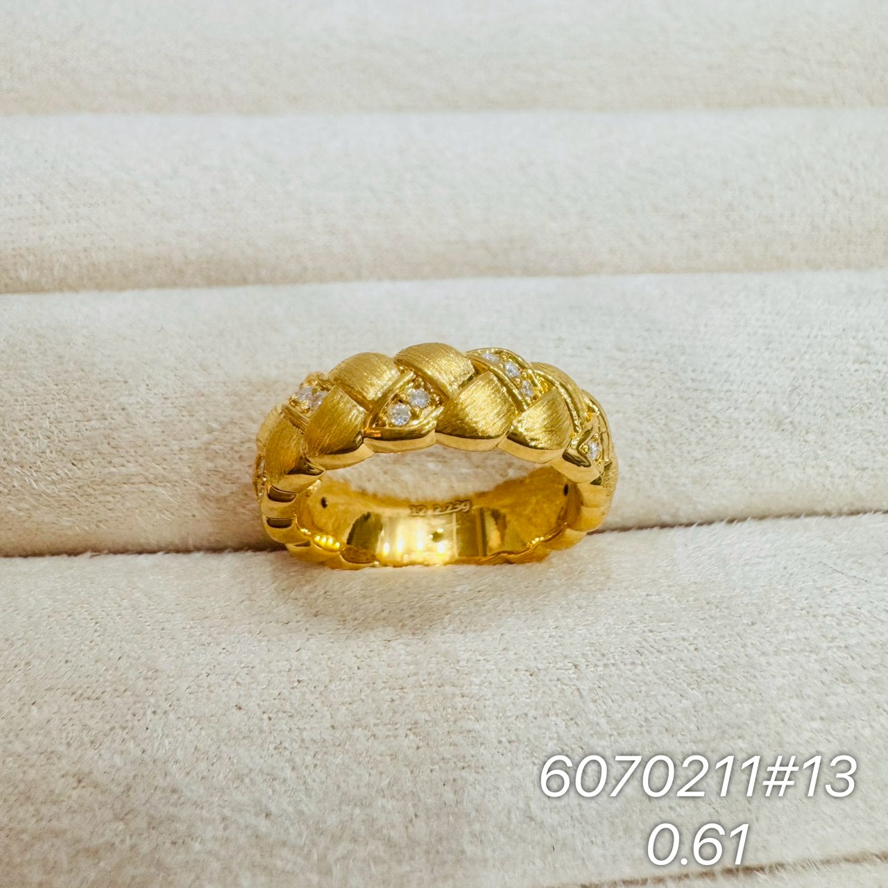 9999純金戒指 · 9999 純金戒指 · 金閃閃銀樓