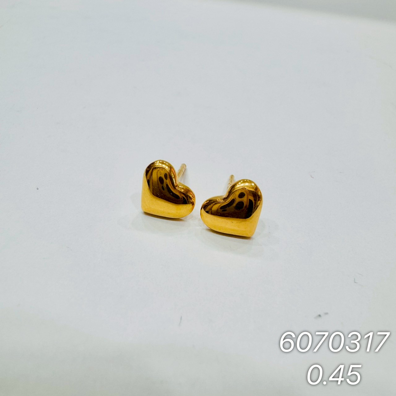 9999純金耳環 · 9999 純金耳環 · 金閃閃銀樓