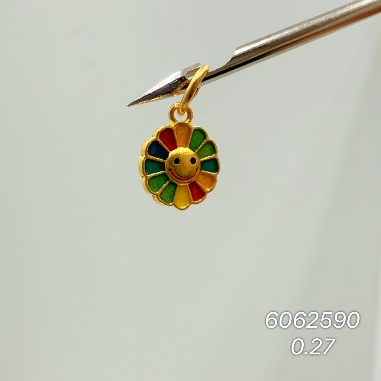 9999純金吊墜 · 9999 純金金飾 · 金閃閃銀樓