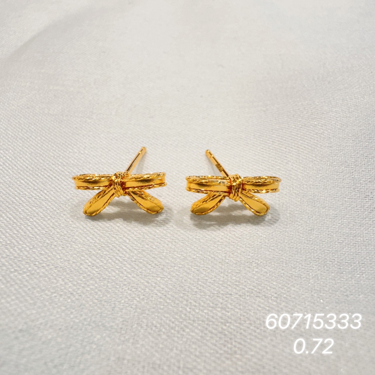 9999蝴蝶結耳環 · 9999 純金耳環 · 金閃閃銀樓