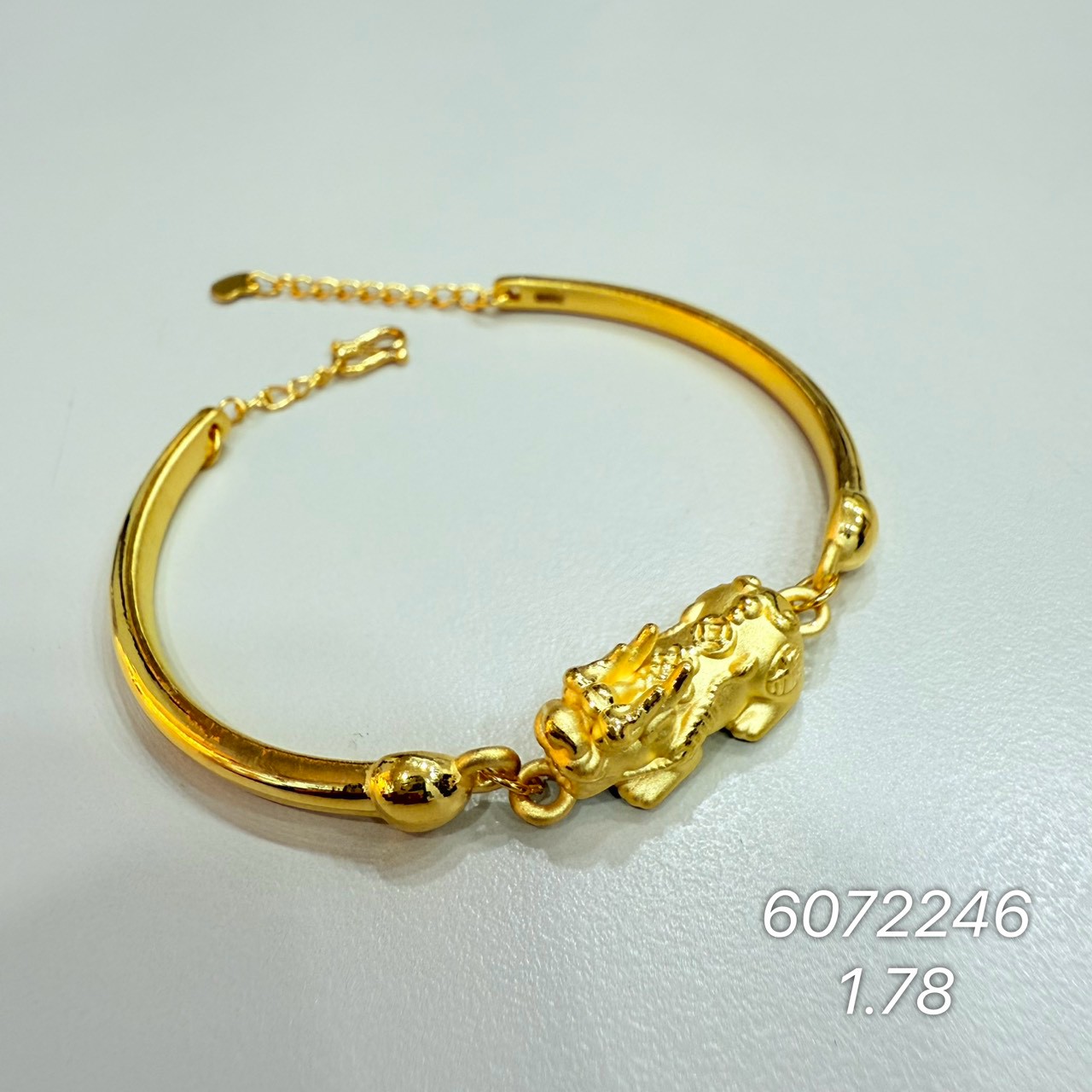 9999純金手環 · 9999 純金金飾