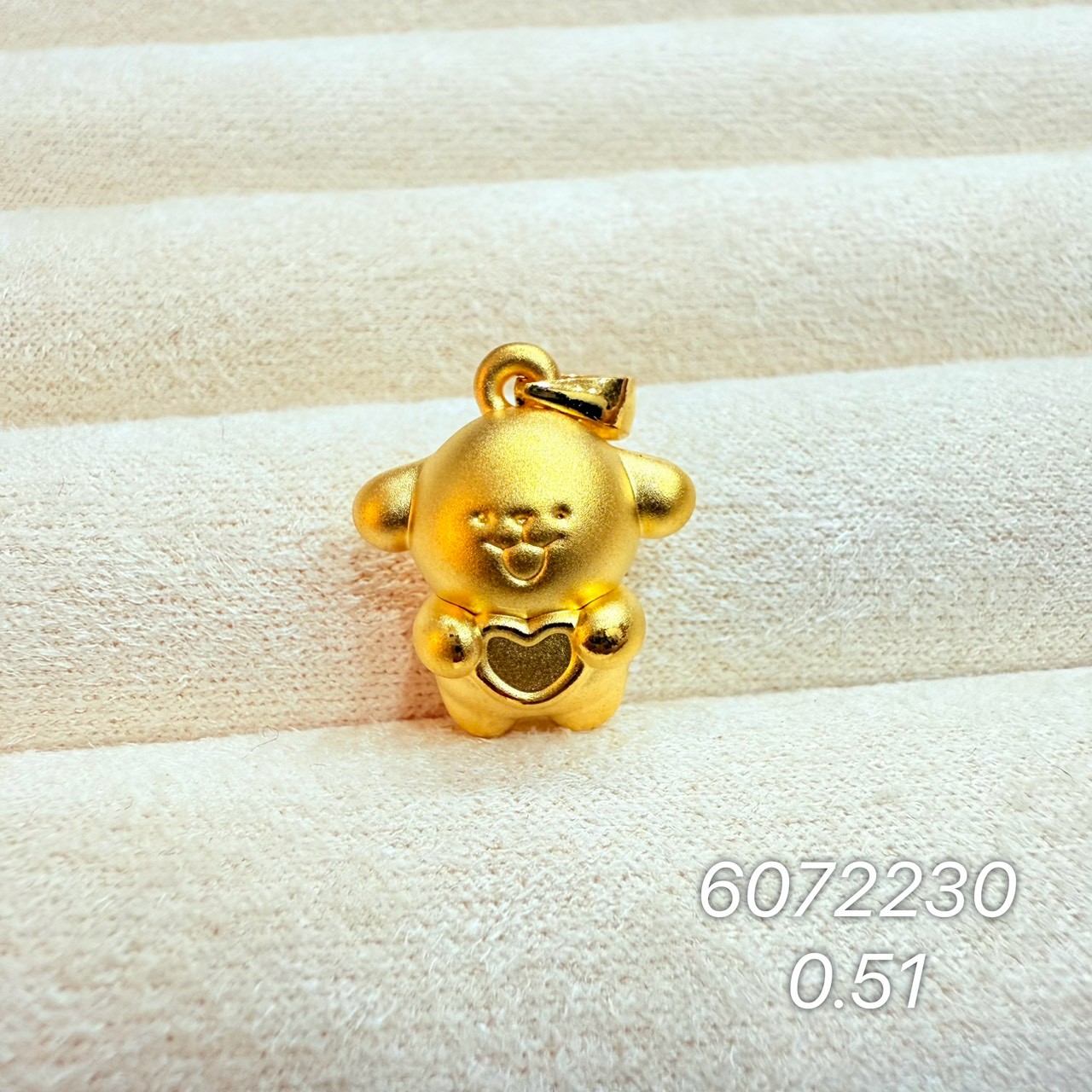 9999純金吊墜 · 9999 純金金飾 · 金閃閃銀樓