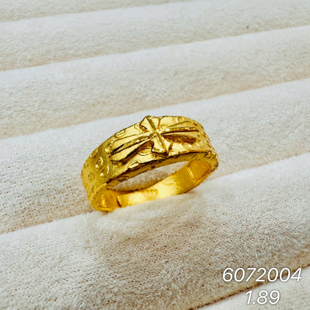 9999純金戒指 · 9999 純金戒指 · 金閃閃銀樓