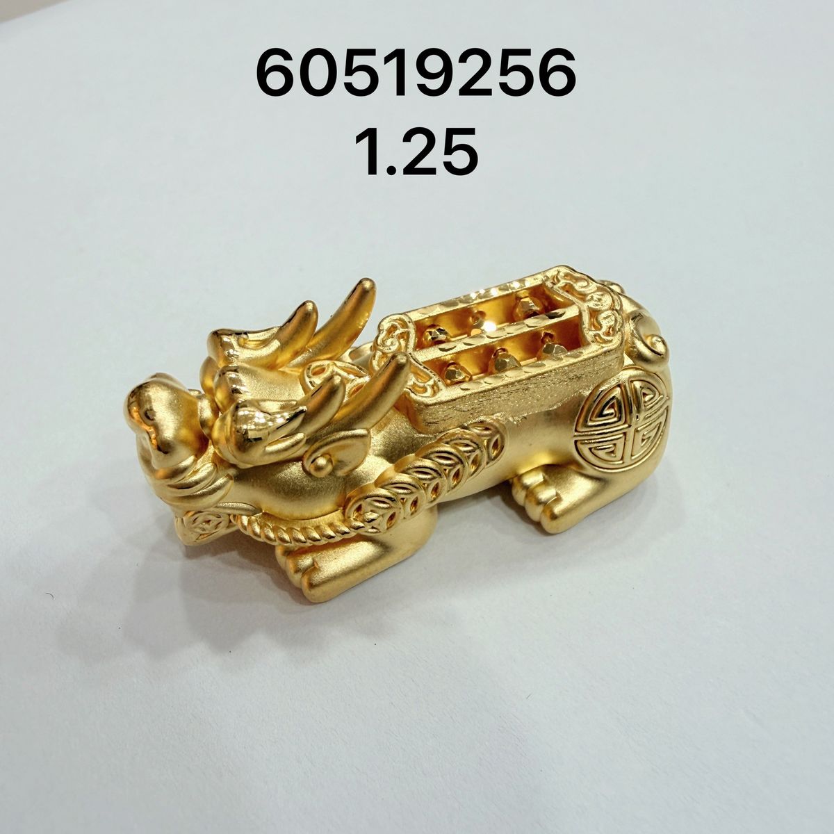 金貔貅擺件 · 1.23 錢